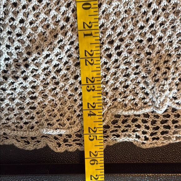 Tommy Bahama Tan Crochet Knit Blouse size small - Picture 8 of 9